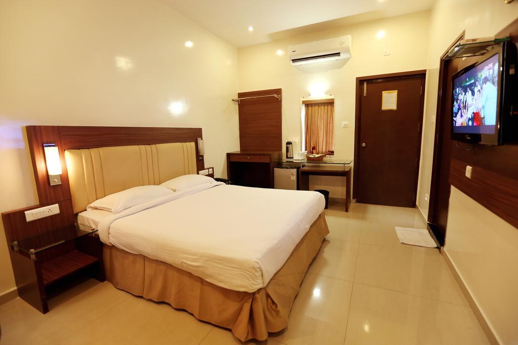 Hotel Swagath Grand Nagole Hyderabad Habitación foto