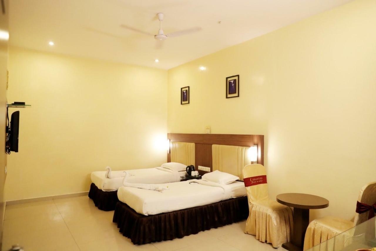 Hotel Swagath Grand Nagole Hyderabad Exterior foto